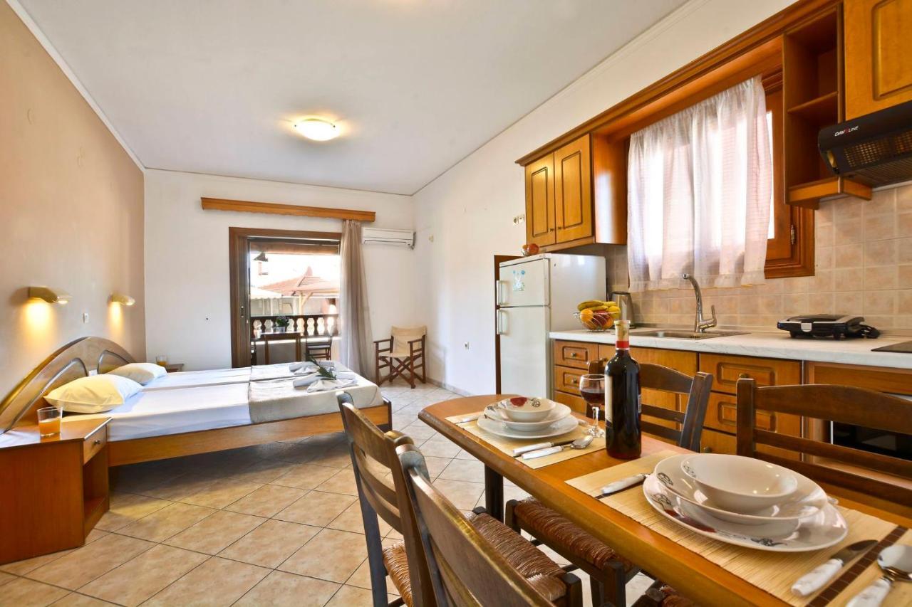 Louvros Apartments Sidárion Extérieur photo